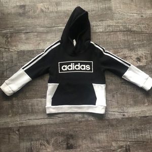 Adiddas Pull Over Hoodie
